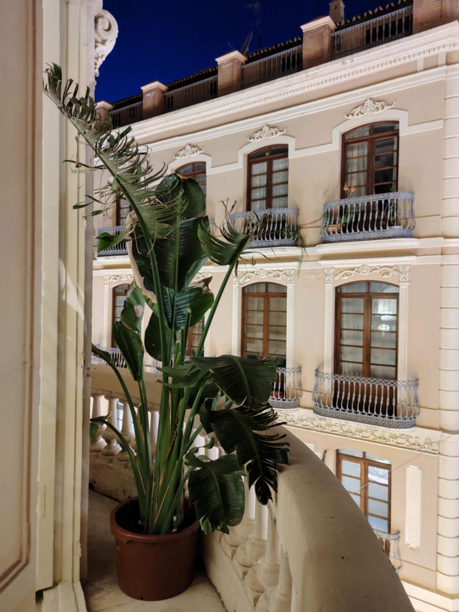 Apartamento Historic 19th-century With Balcony Overlooking Plaza