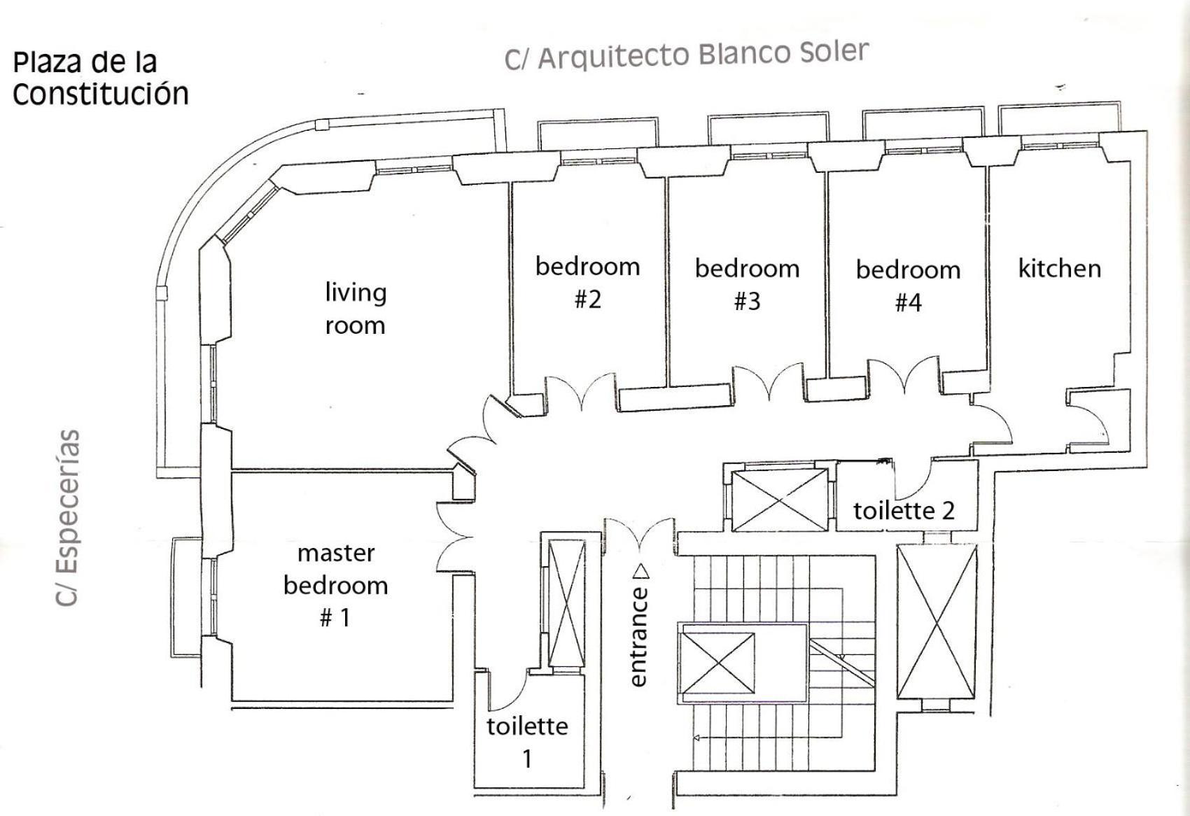 Historic 19th-century With Balcony Overlooking Plaza Apartamento